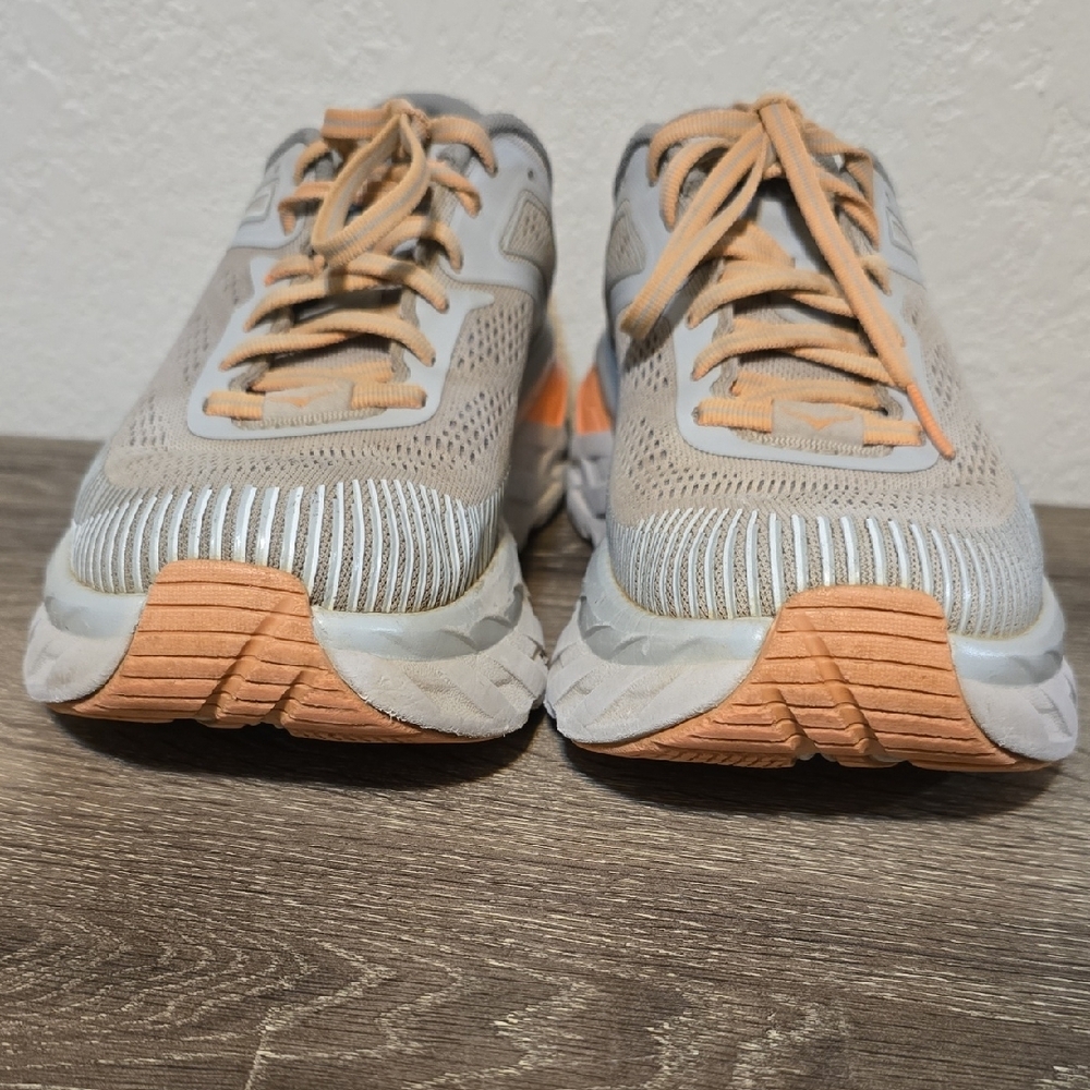 Women's Hoka One One Bondi 7 Athletic Shoes - Picture 4 of 9
